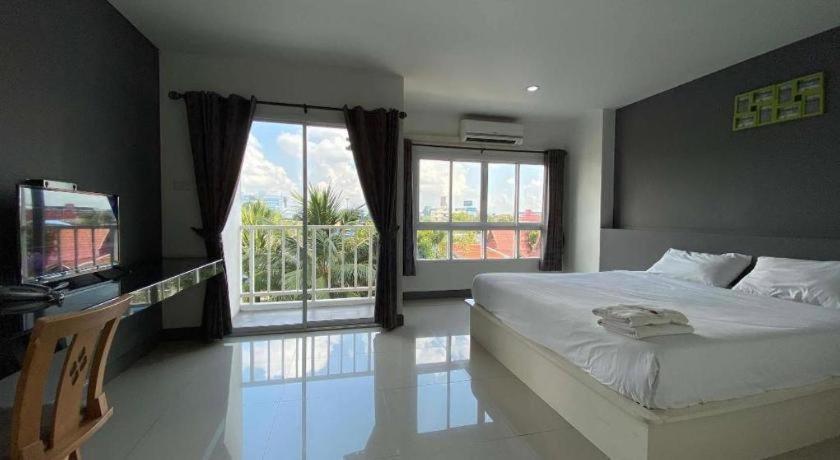 The Most Hotel Rayong Bagian luar foto